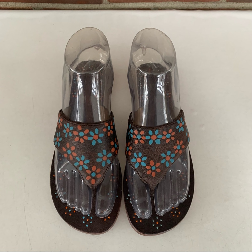 Mystique Black Leather printed Flat Heel Thong Flip Flop Sandals US 6 M NEW - Picture 3 of 7